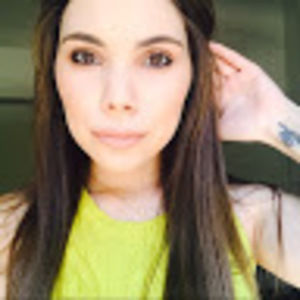 Meet your Posher, Adriana